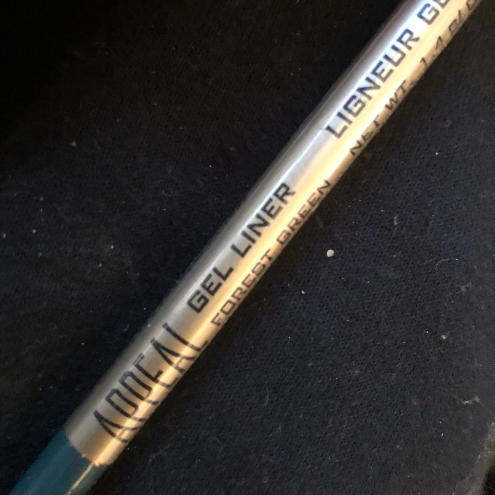 Appeal gel eyeliner in forest green